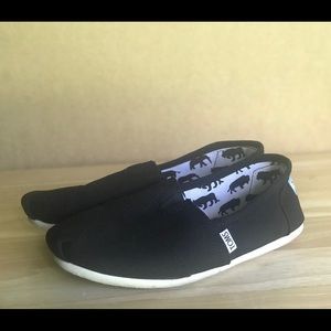Black Toms Canvas Shoes